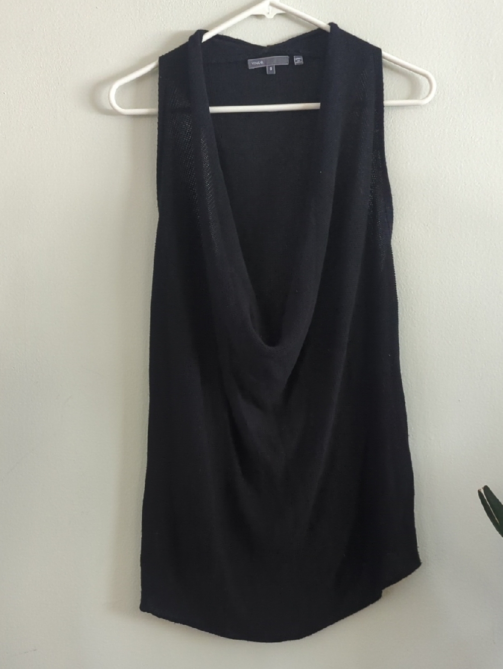 Lightweight Vince black knit tank